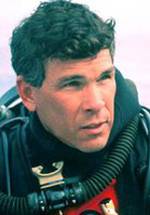 Ховард Холл фото