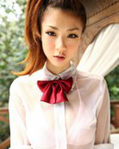 Аки Хошино фото