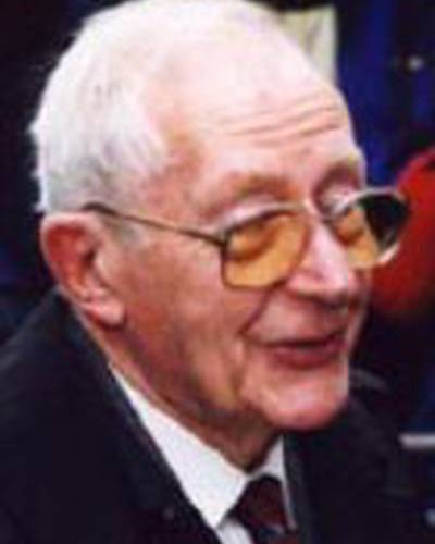 Льюис Гилберт фото