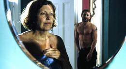 Кадр из фильма "История матери" - 1