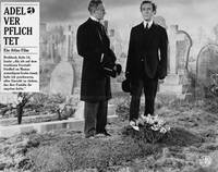 Кадр Добрые сердца и короны