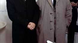 Кадр из фильма "Пусть звучит этот вальс" - 1