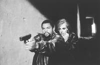 Кадр Опасная земля