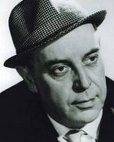 Золтан Варкони фото