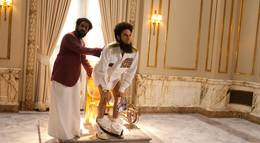 Кадр из фильма "Диктатор" - 2