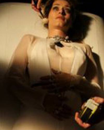 Софи Саттон фото