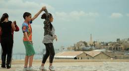 Кадр из фильма "Dancing in Jaffa" - 1
