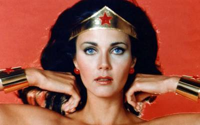 7 лучших олдскульных телесериалов по комиксам