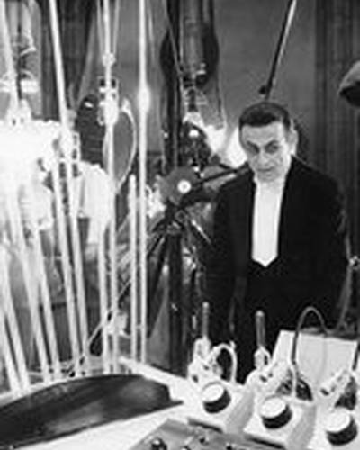 Лайонел Этуилл фото