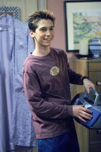 Кадр Малкольм в центре внимания