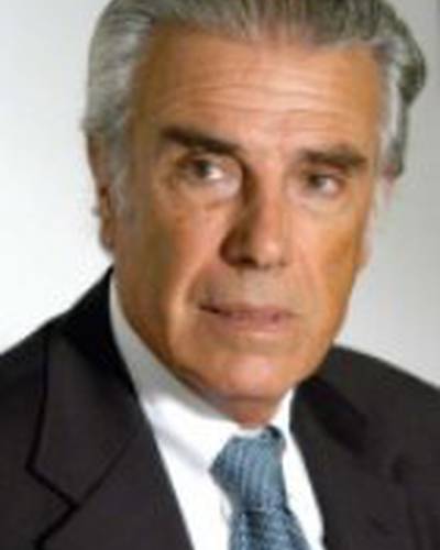 Джордж Хилтон фото