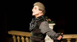 Кадр из фильма "Упражнения в прекрасном" - 2