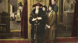 Кадр из фильма "Праздный класс" - 2