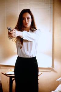 Кадр Незаконное вторжение