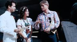 Кадр из фильма "Волонтеры" - 1