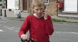 Кадр из фильма "Мальчик с велосипедом" - 1