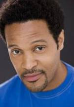 Стью Джеймс фото