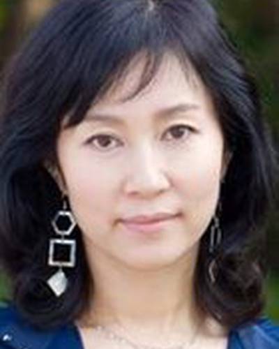 Чхве Ин Сук фото