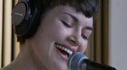 Кадр из фильма "Дом радио" - 1