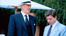 Кадр из фильма "Хороший человек в Африке" - 2