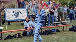 Кадр из фильма "Бей и кричи" - 2