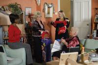 Кадр Жители Ист-Энда