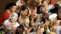 Кадр из фильма "Женский источник" - 2