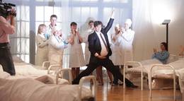 Кадр из фильма "Беременный" - 2