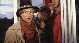 Кадр из фильма "Невероятные приключения Билла и Теда" - 2