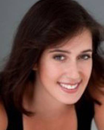 Стефани Валканса фото