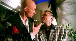 Кадр из фильма "Мама не горюй" - 1