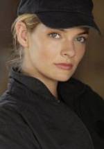 Николь Стейнведелл фото