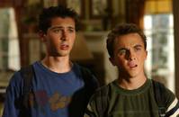 Кадр Малкольм в центре внимания