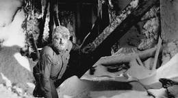 Кадр из фильма "Франкенштейн встречает Человека-волка" - 2