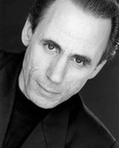 Стивен Дж. Оливер фото