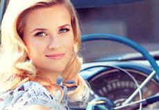 Риз Уизерспун отправится в пешее путешествие по США