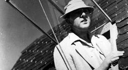 Кадр из фильма "Каникулы господина Юло" - 1