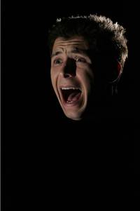 Кадр Малкольм в центре внимания