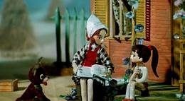 Кадр из фильма "Волшебник Изумрудного города. Фильм первый: Элли в Волшебной стране" - 1