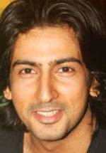 Аслам Кхан фото