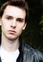 Люк Янг фото