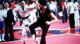 Кадр из фильма "Парень-каратист" - 2