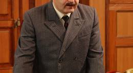 Кадр из фильма "Вольф Мессинг: Видевший сквозь время" - 2