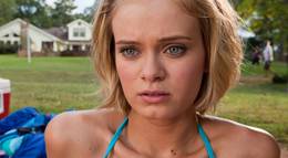 Кадр из фильма "Челюсти 3D" - 2