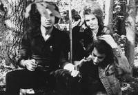 Кадр Последний дом слева