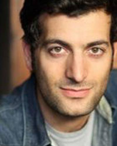 Дэннис Апергис фото