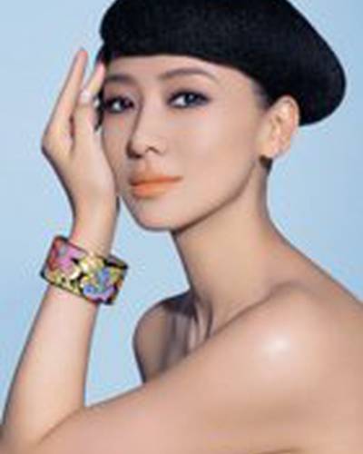 Ивонн Юнг Хи фото