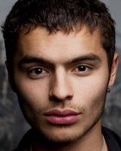 Себастьян Де Соуза фото