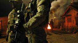 Кадр из фильма "Закон доблести" - 1