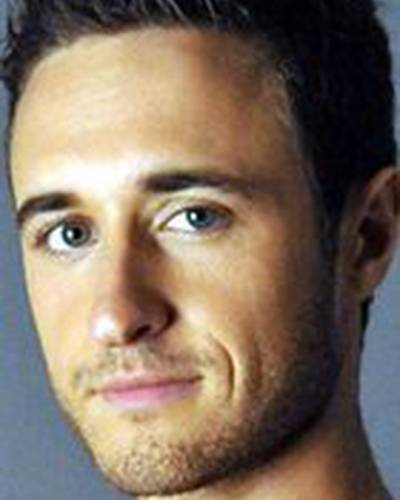 Джулиан Сиаис фото